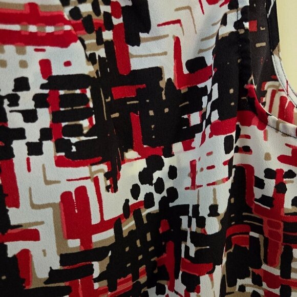 Talbots Red Black White Geometric Print Sleeveless Blouse Size 10p - Picture 3 of 5